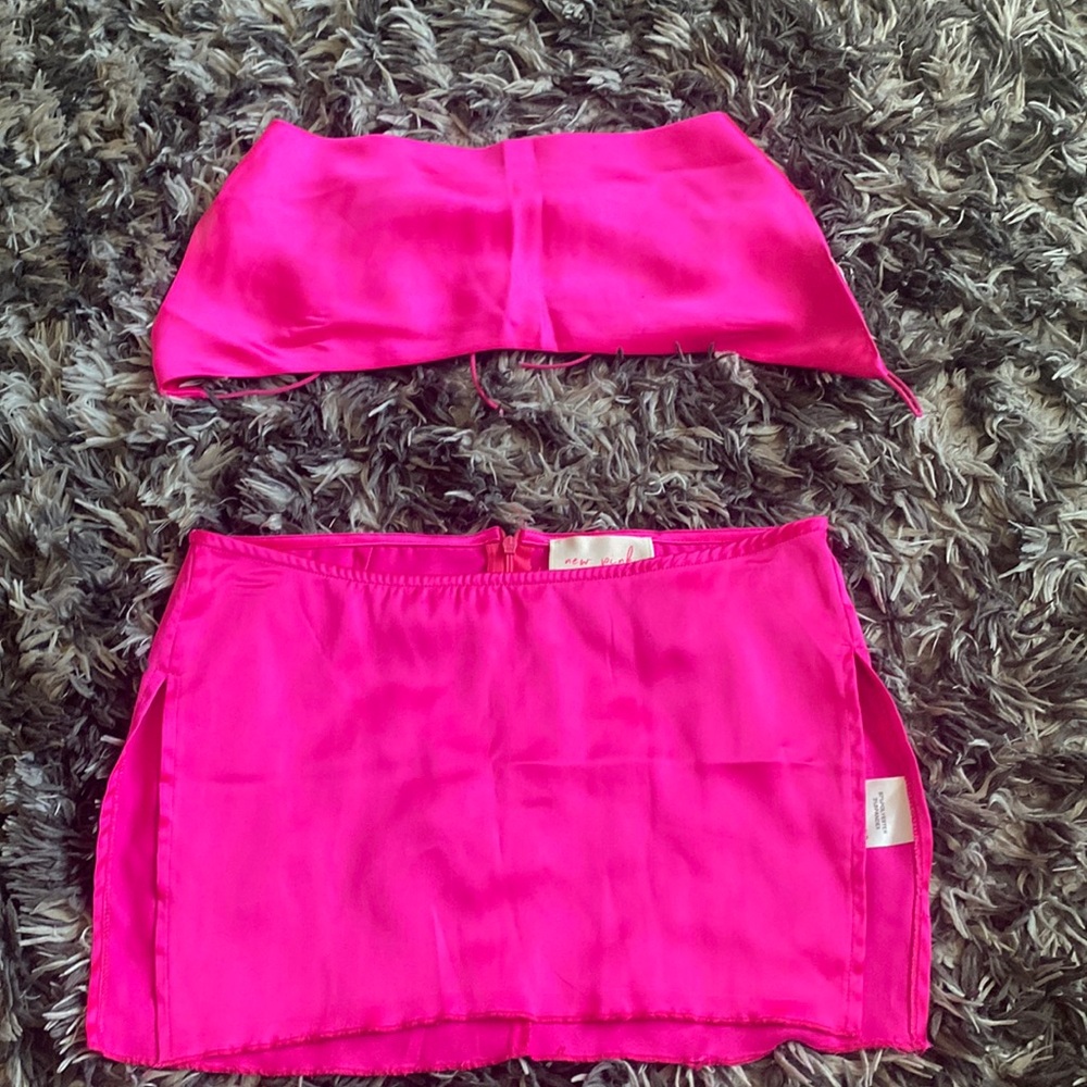 Two piece satin skirt set XS GUC